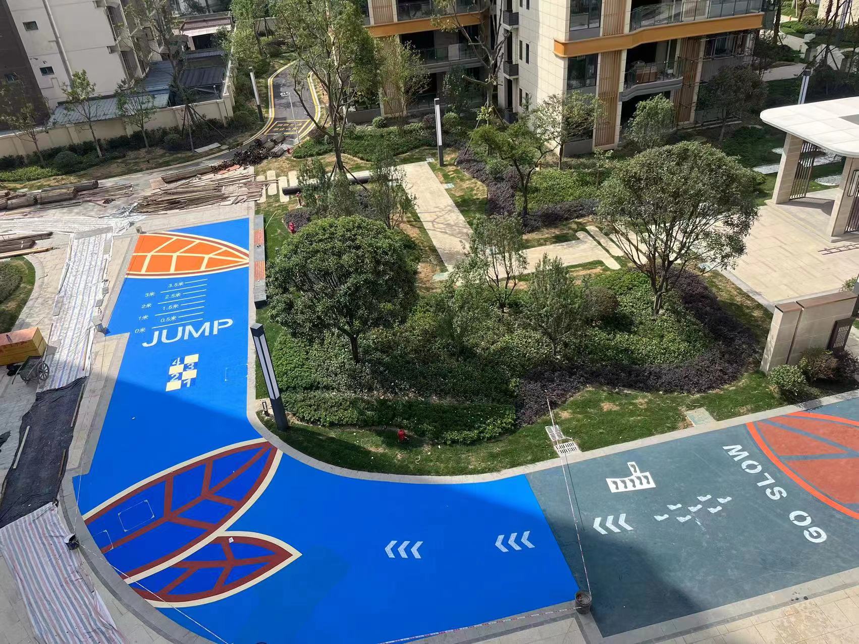 云南小區(qū)幼兒園EPDM塑膠跑道