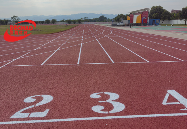 湖南學(xué)校塑膠跑道