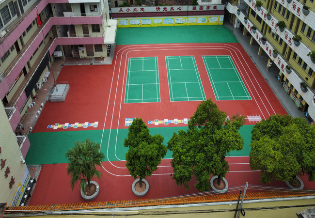 廣東肇慶德慶縣第三小學(xué)1700平方4mm彈性丙烯酸球場(chǎng)