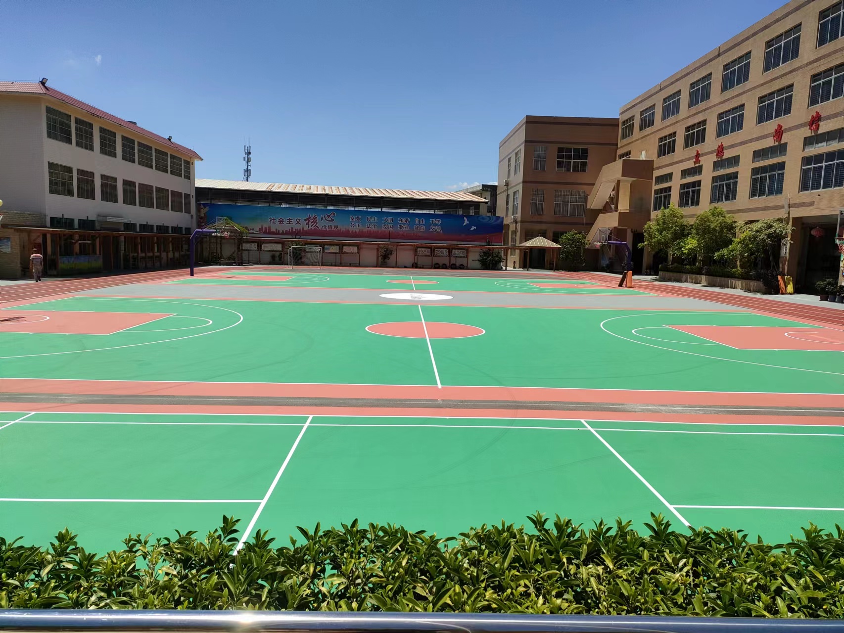 遼寧丙烯酸球場材料