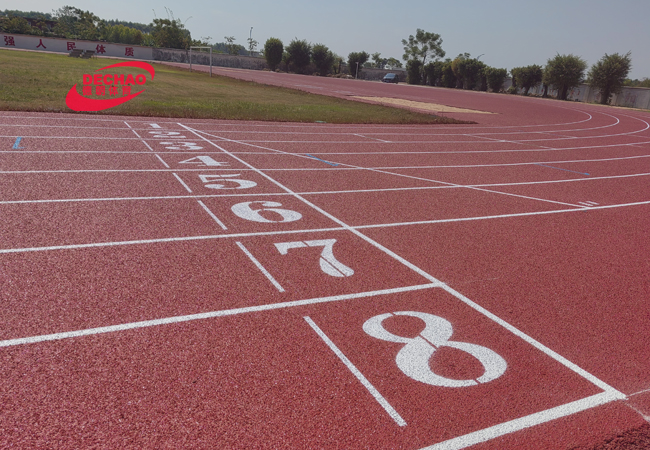 新疆混合型跑道